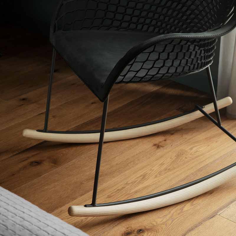 Guapa DNB M CU Lounge Armchair 扶手搖椅